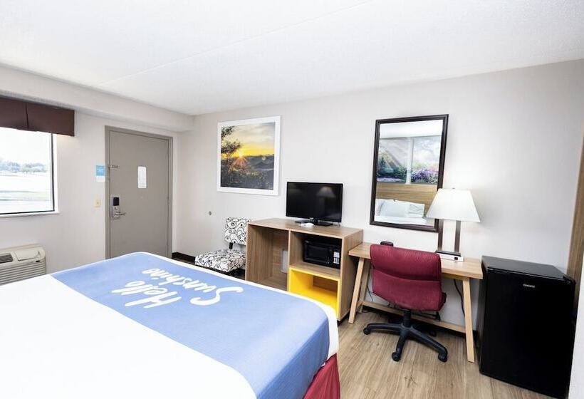 هتل Days Inn By Wyndham Dayton Huber Heights Northeast