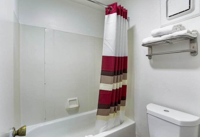 בית מלון כפרי Red Roof Inn Monteagle I 24