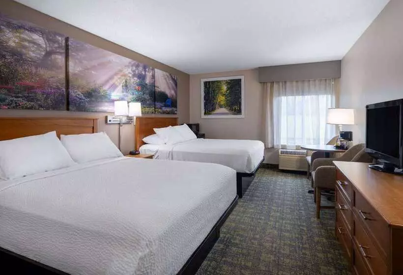 ホテル Days Inn & Suites By Wyndham Madison