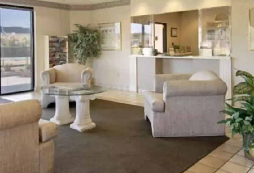 ホテル Econo Lodge