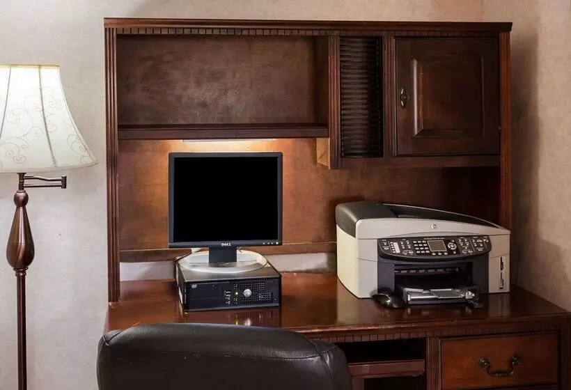 فندق Quality Inn