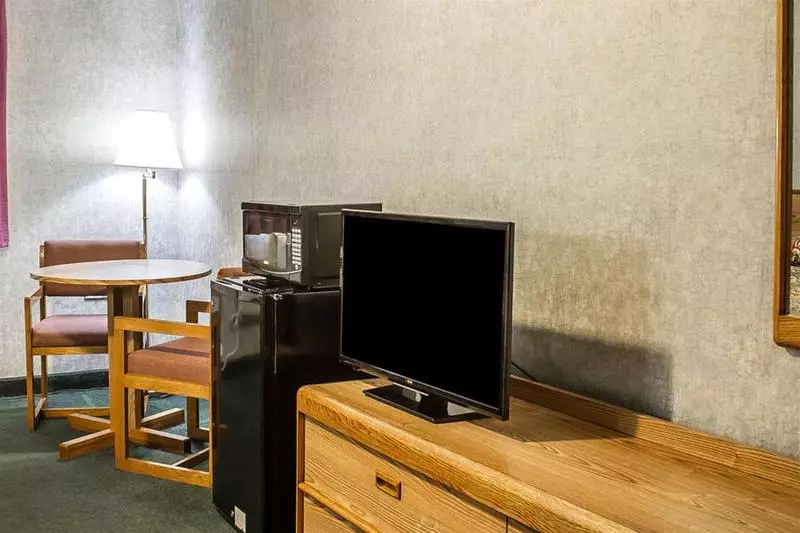 Отель Rodeway Inn Moosic Scranton