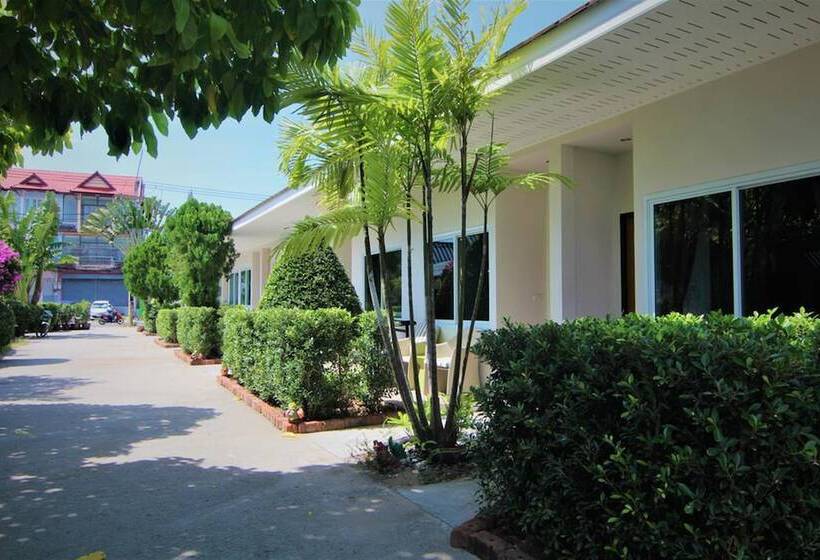 هتل Bangrak Pier Resort