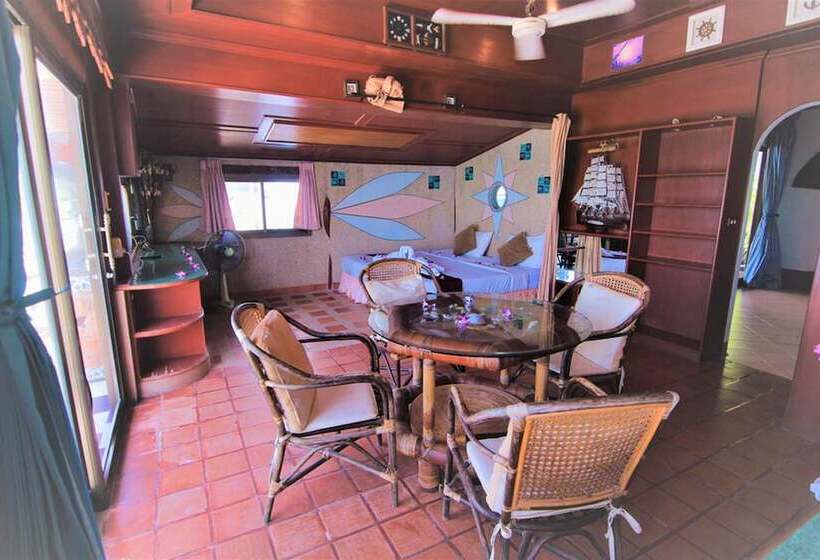 هتل Bangrak Pier Resort