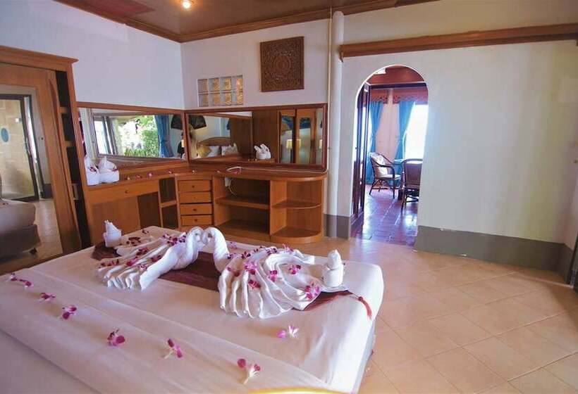 هتل Bangrak Pier Resort