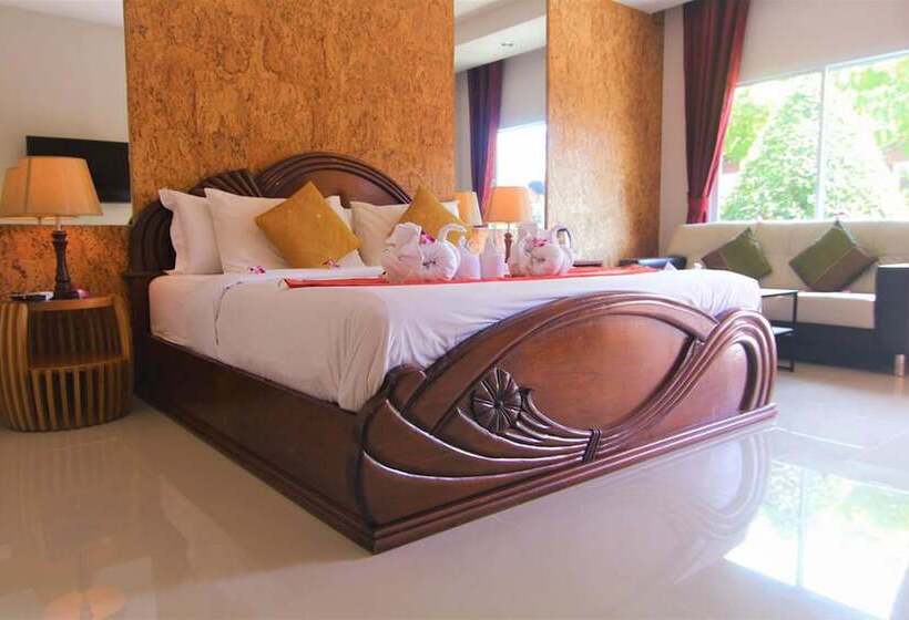 هتل Bangrak Pier Resort