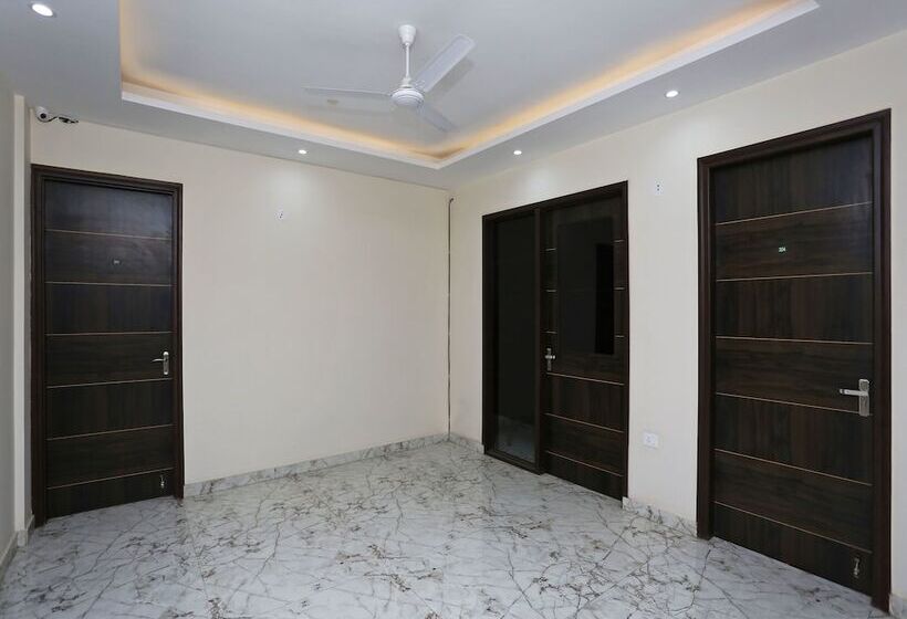 Szálloda Tavishk By Oyo Rooms