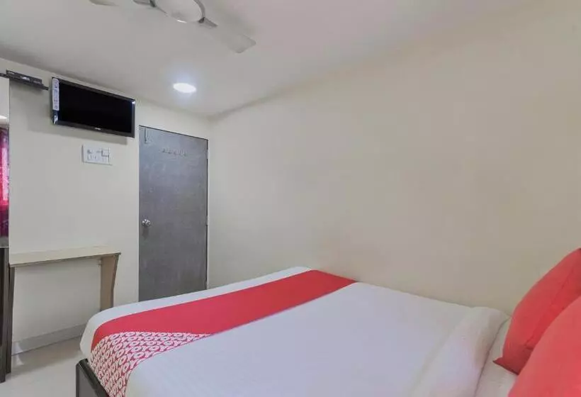 Oyo 5661 Hotel Ak Palace