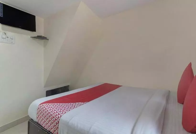Oyo 5661 Hotel Ak Palace
