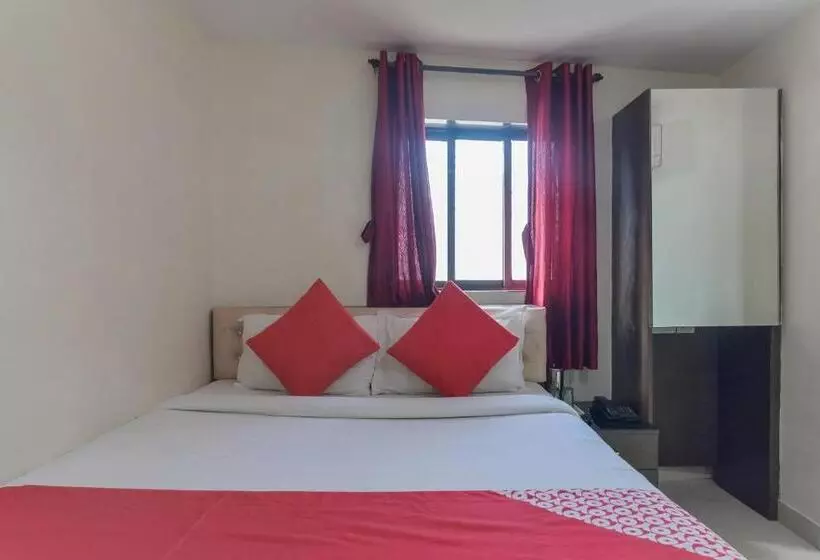 Oyo 5661 Hotel Ak Palace