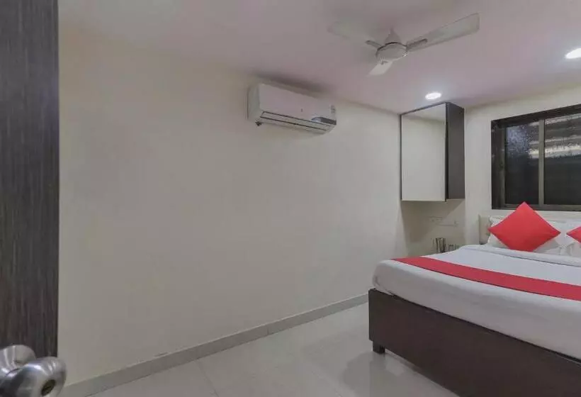 Oyo 5661 Hotel Ak Palace