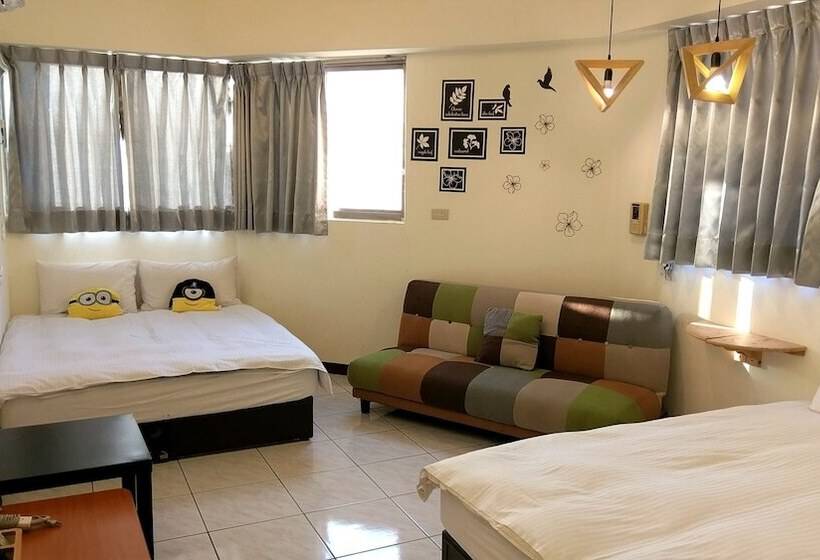 پانسیون Papago Inn