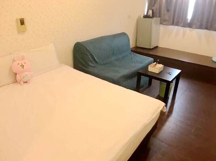 پانسیون Papago Inn