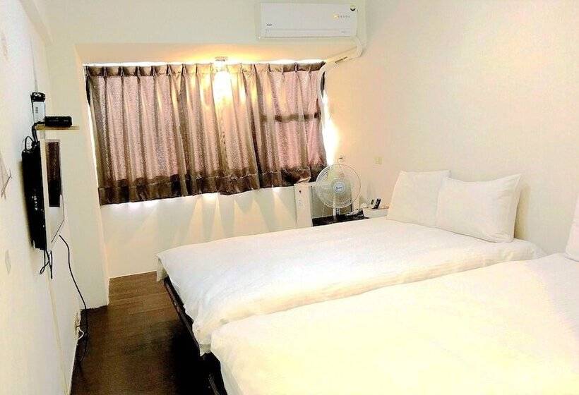 پانسیون Papago Inn