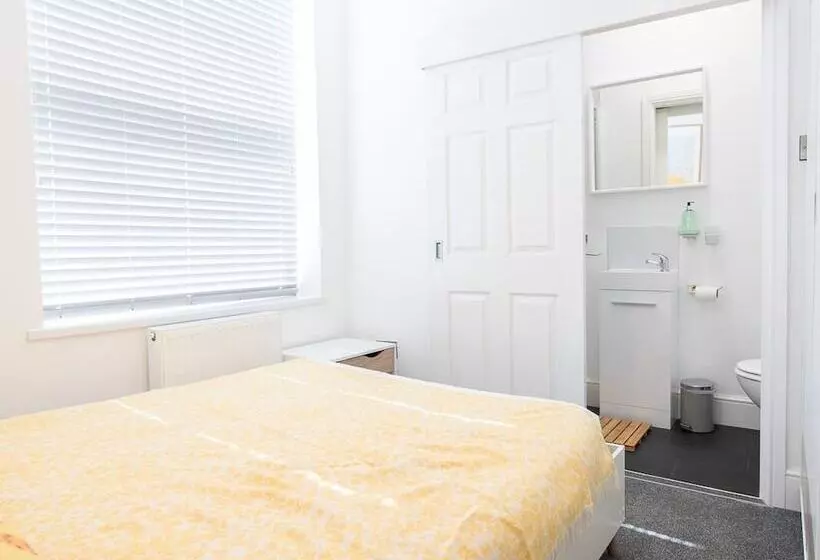 Myuksuites