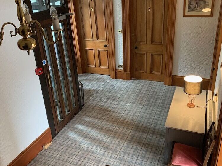 膳宿费 Ashburn House