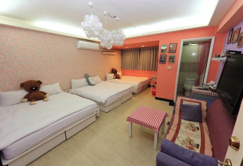 پانسیون Fengchia Bohemia