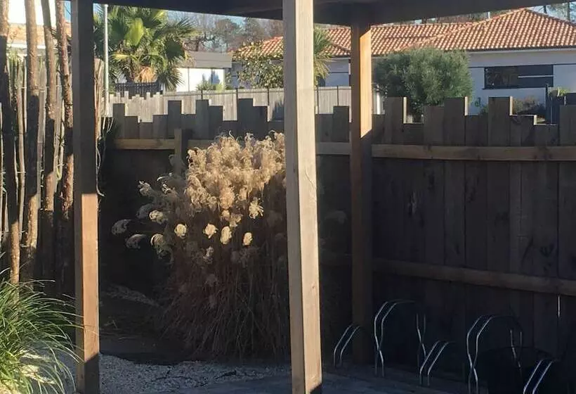 Majatalo La Lisière Du Bétey