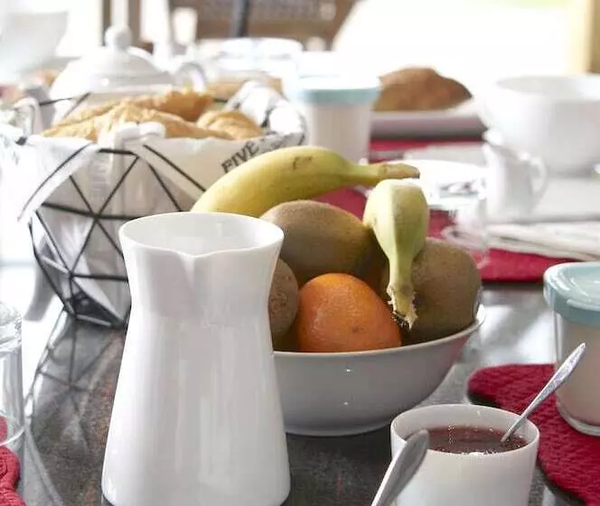 Majatalo La Lisière Du Bétey