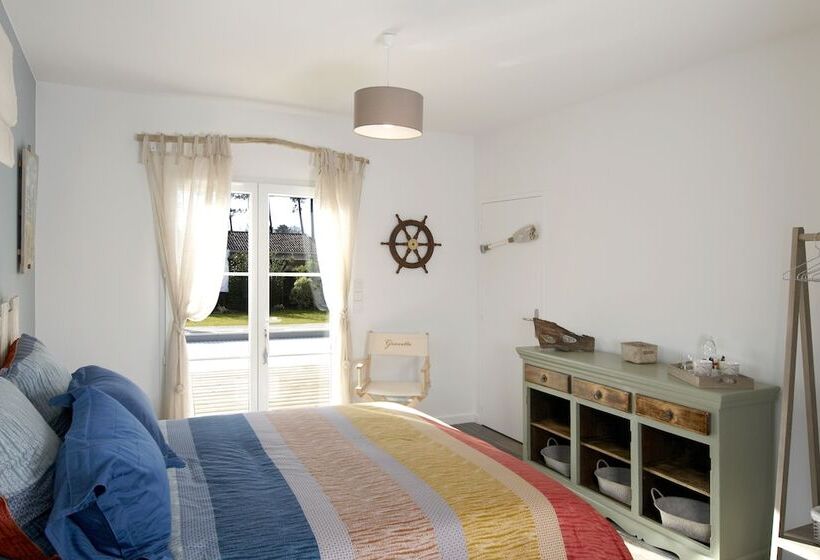 펜션 La Lisière Du Bétey