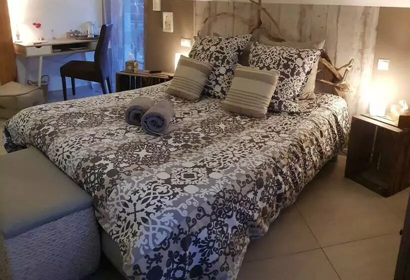 ペンション La Villa Esterel & Spa