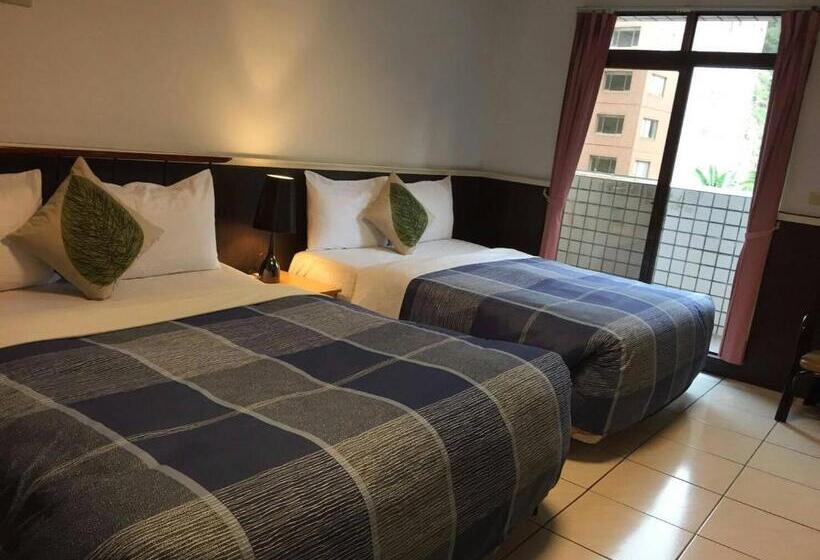 פנסיון Lei Zhiben Hot Spring