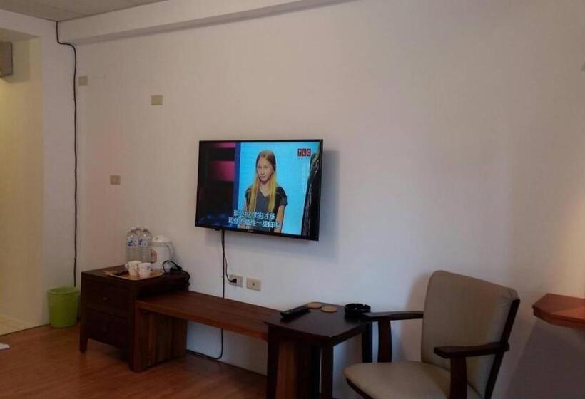 פנסיון Lei Zhiben Hot Spring