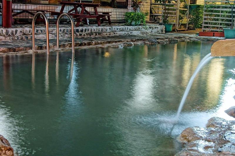 פנסיון Lei Zhiben Hot Spring