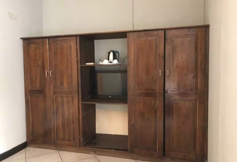 پانسیون Lifesong Lodge