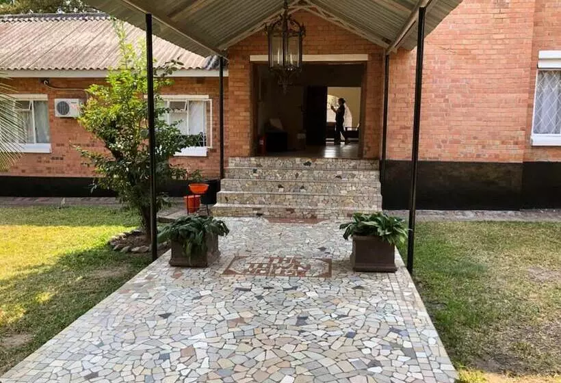 پانسیون Lifesong Lodge