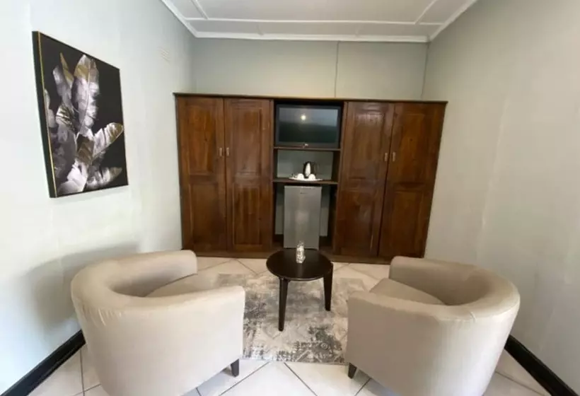 پانسیون Lifesong Lodge