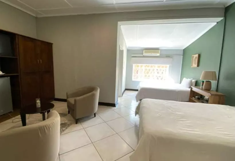 پانسیون Lifesong Lodge