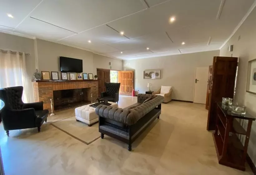 پانسیون Lifesong Lodge