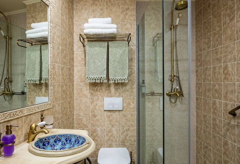 بنسيون Phaedra Suites