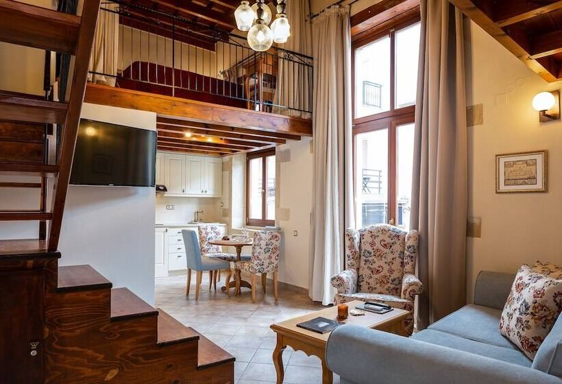 بنسيون Phaedra Suites