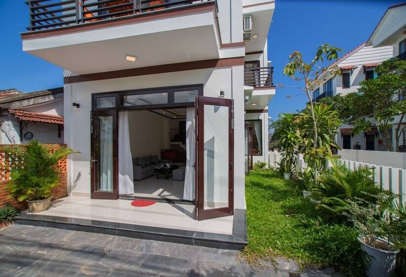 پانسیون Sum Villa Hoi An