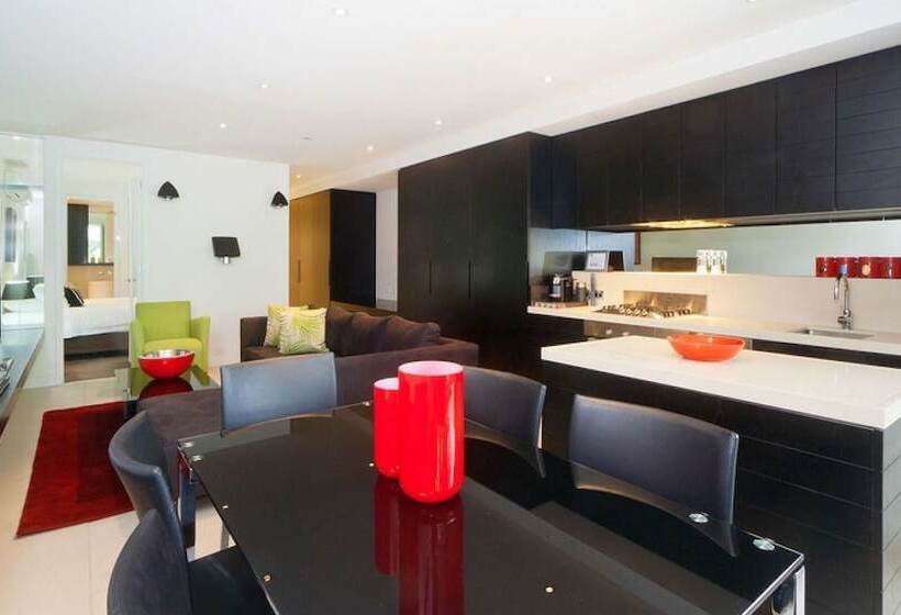 Smart Modern St Kilda