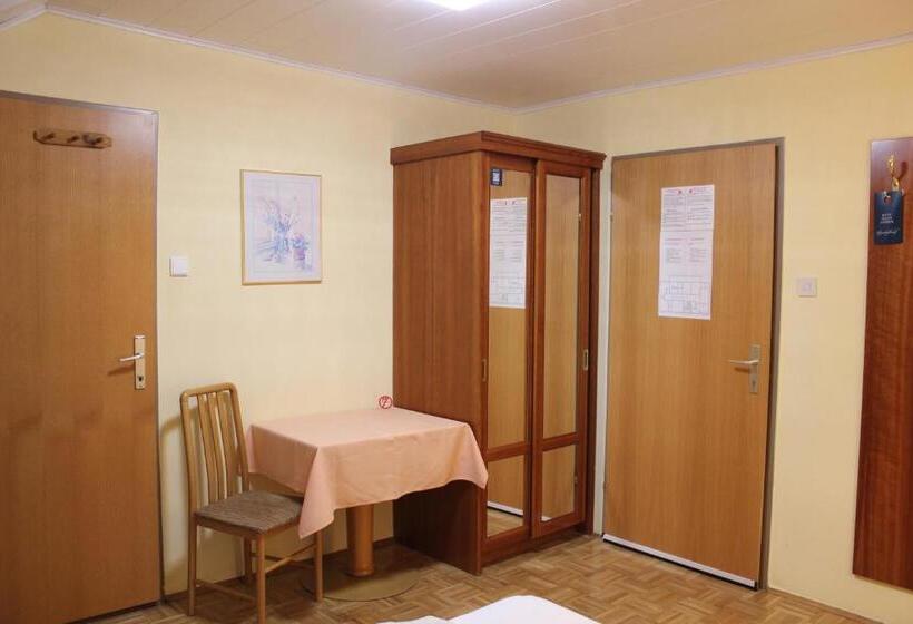 בית מלון כפרי Altneudörflerhof