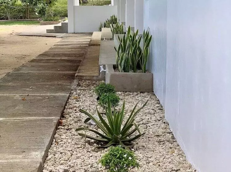 Hotelli Cebu R Resort Tabuelan