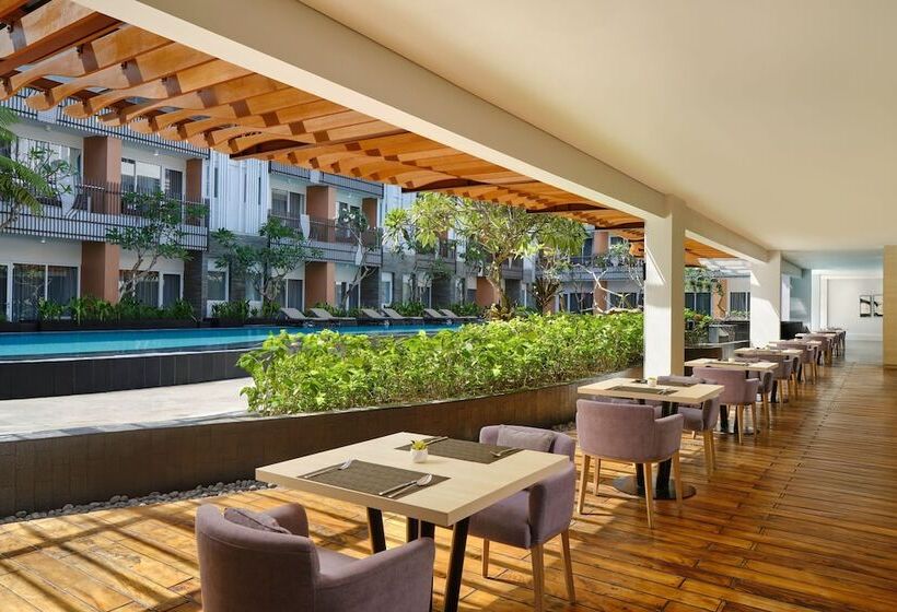 فندق Fairfield By Marriott Bali Kuta Sunset Road