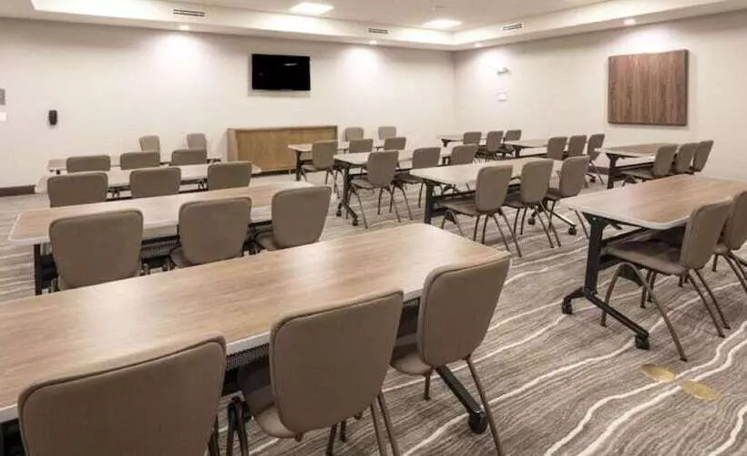 Hotelli Staybridge Suites   Denton, An Ihg