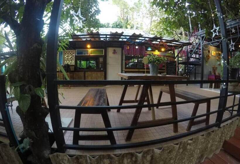 Pensão Nua Tone Resort & Cafe