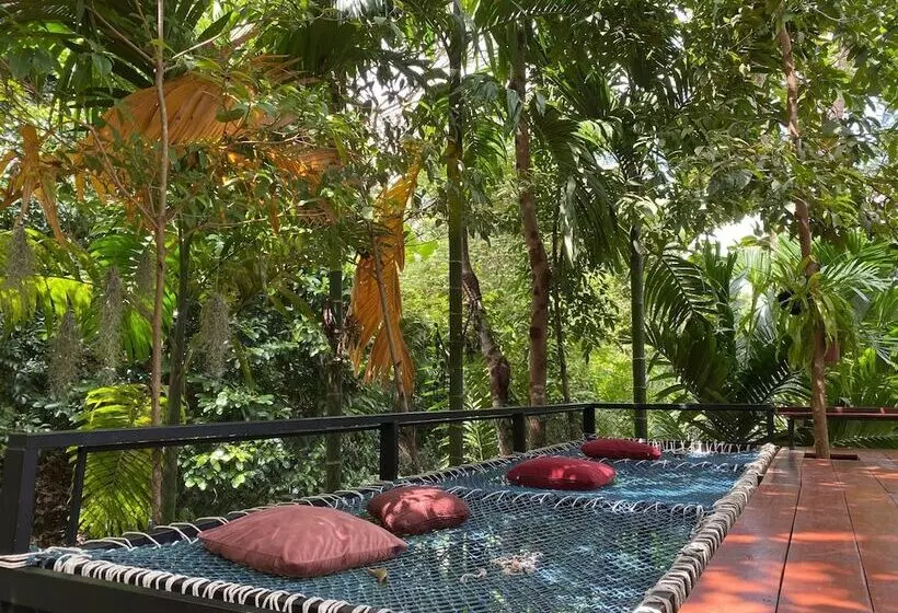 Majatalo Nua Tone Resort & Cafe