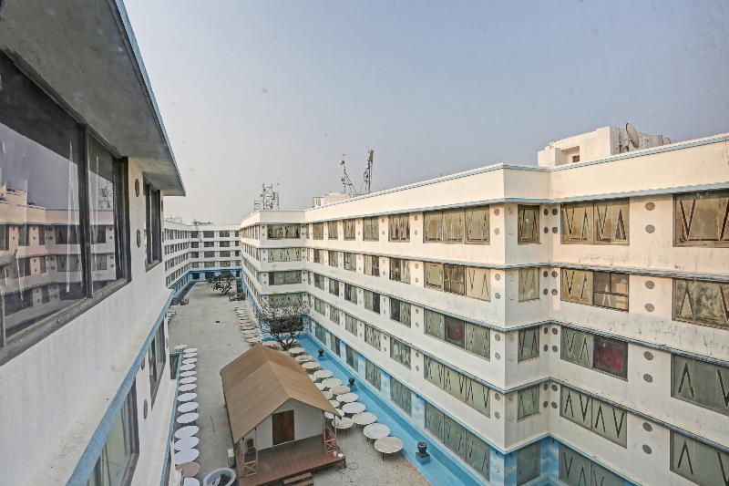 Royal Palms Hotel By Oyo Rooms