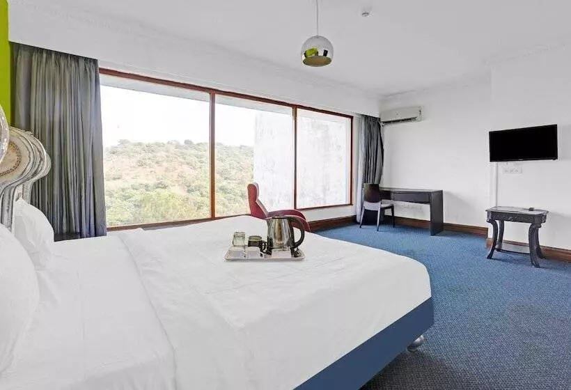 Royal Palms Hotel By Oyo Rooms