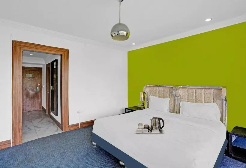 Royal Palms Hotel By Oyo Rooms