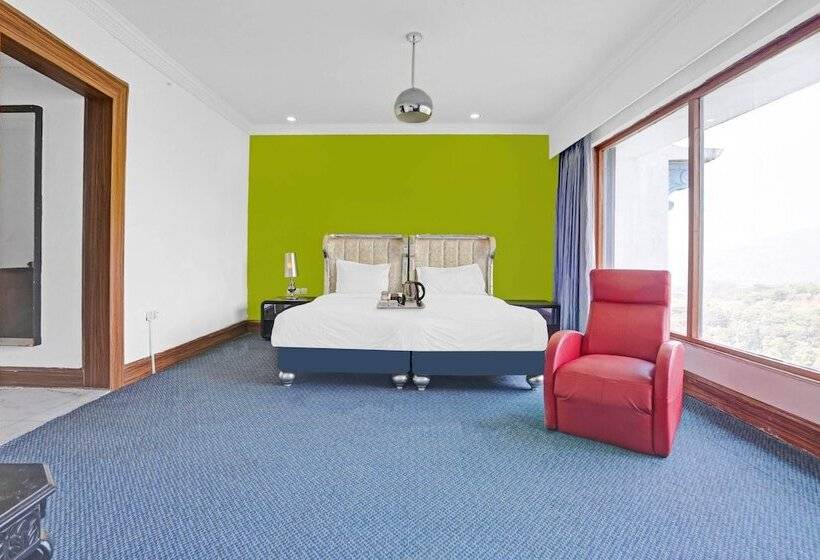 Royal Palms Hotel By Oyo Rooms