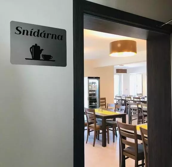 پانسیون Penzion čáp