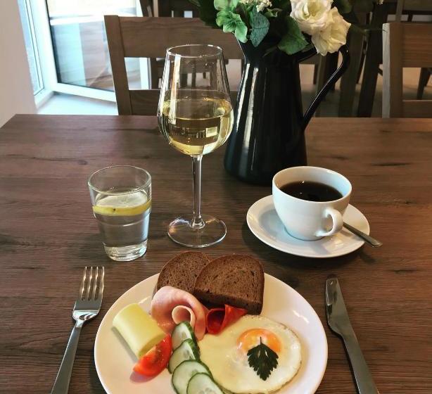 پانسیون Penzion čáp