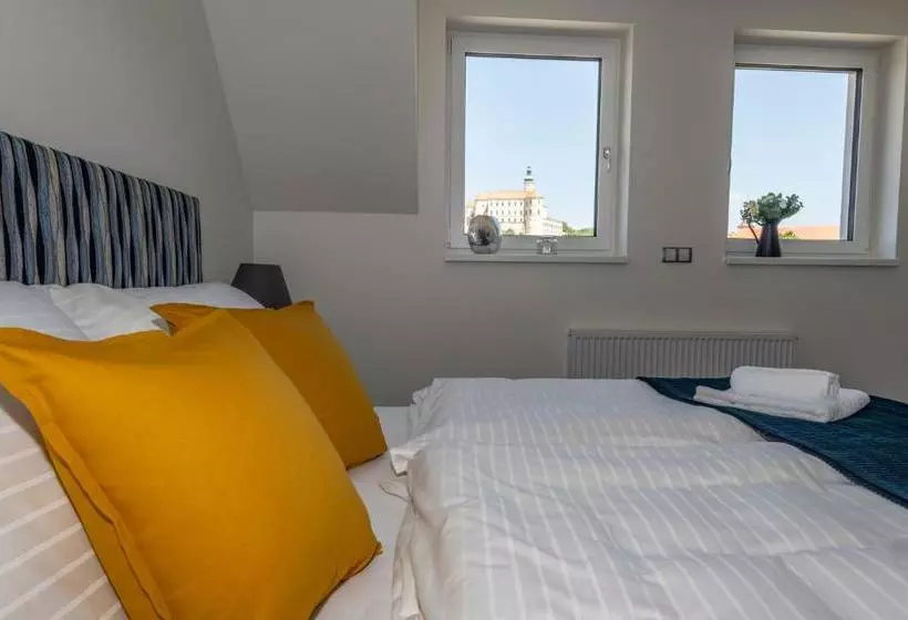 پانسیون Penzion čáp